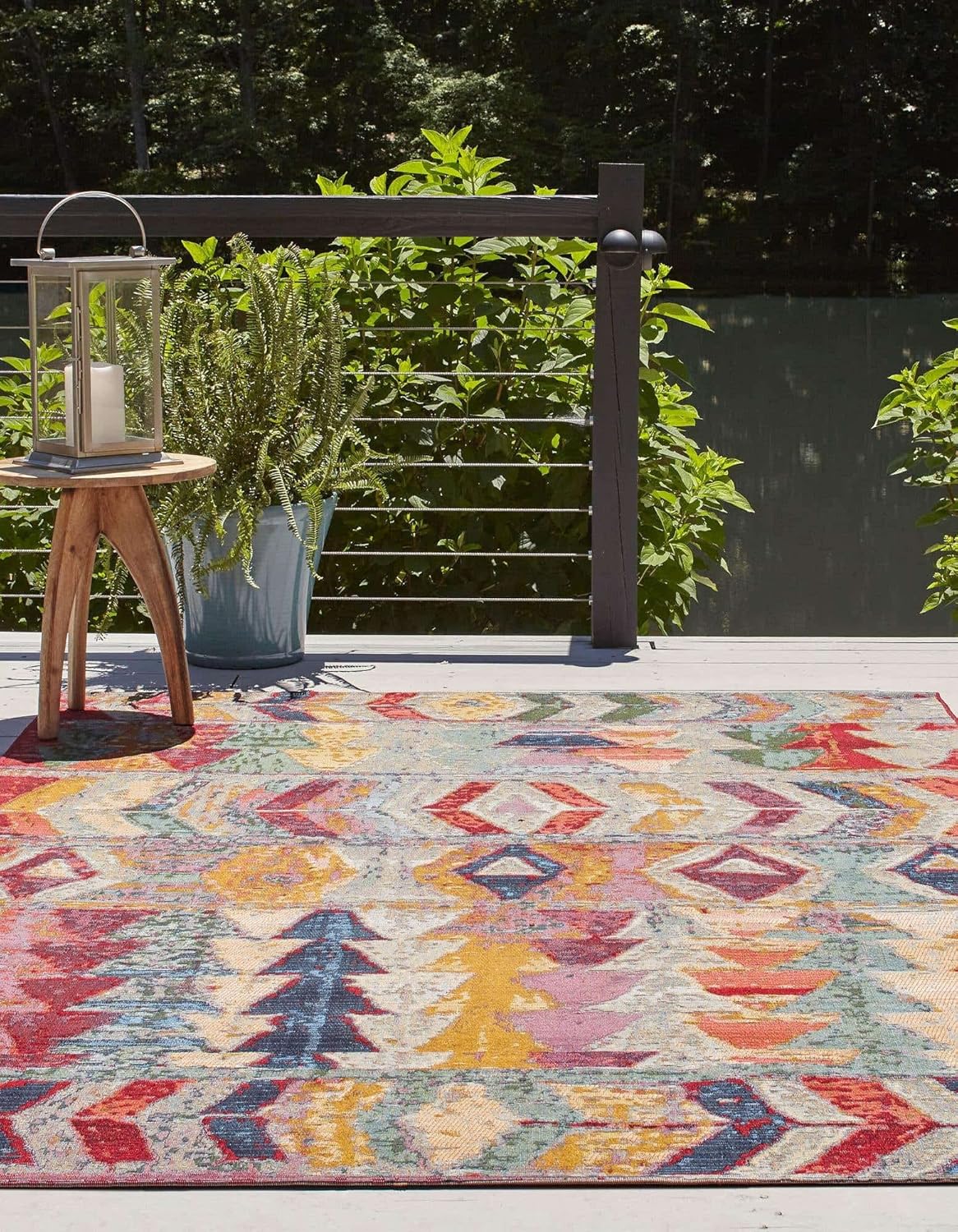 Unique Loom Outdoor Modern Collection Area Rug - Tamarindo (5' 3" x 8' Rectangle, Multi/ Burgundy)