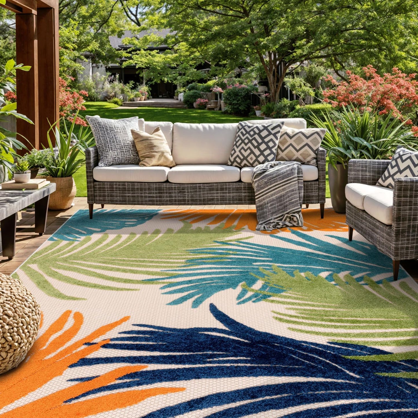 Rugshop Multi Lucca Contemporary Floral Indoor/Outdoor Area Rug Durable Polypropylene, Weather Resistant, Easy Maintenance, Perfect for Patio, Backyard, Deck and Outdoor Lounge 6'6" x 9'